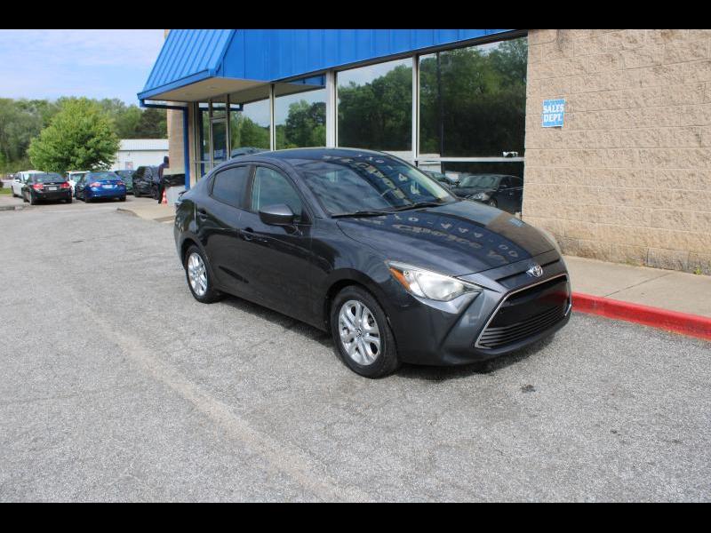 2018 Toyota Yaris iA Manual (Natl)