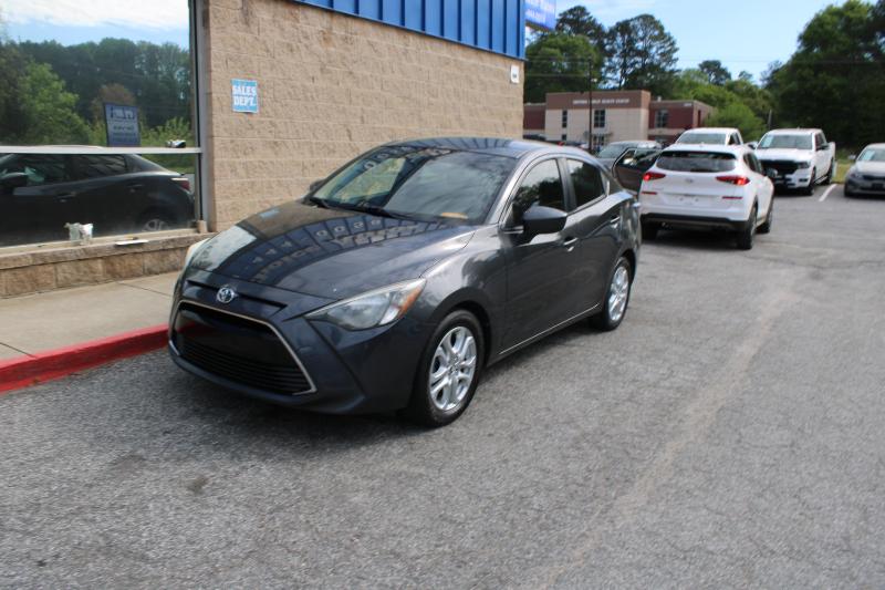 Toyota Yaris iA Manual (Natl) 2018