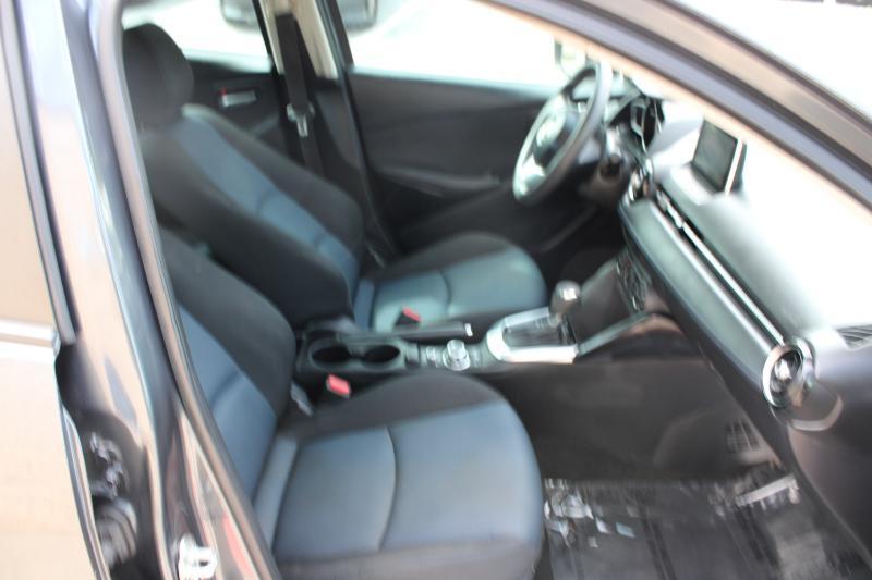 Toyota Yaris iA Manual (Natl) 2018