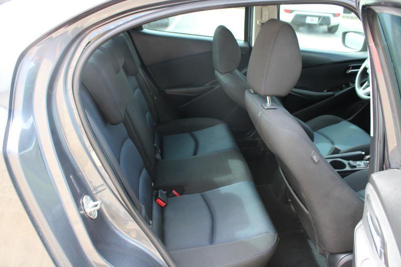 Toyota Yaris iA Manual (Natl) 2018