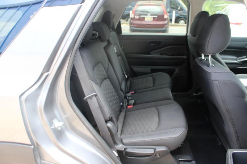 Nissan Pathfinder SV 2WD 2023