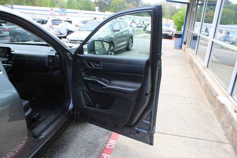 Nissan Pathfinder SV 2WD 2023