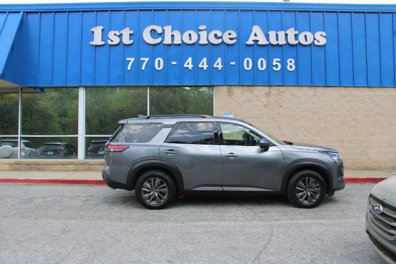 Nissan Pathfinder SV 2WD 2023