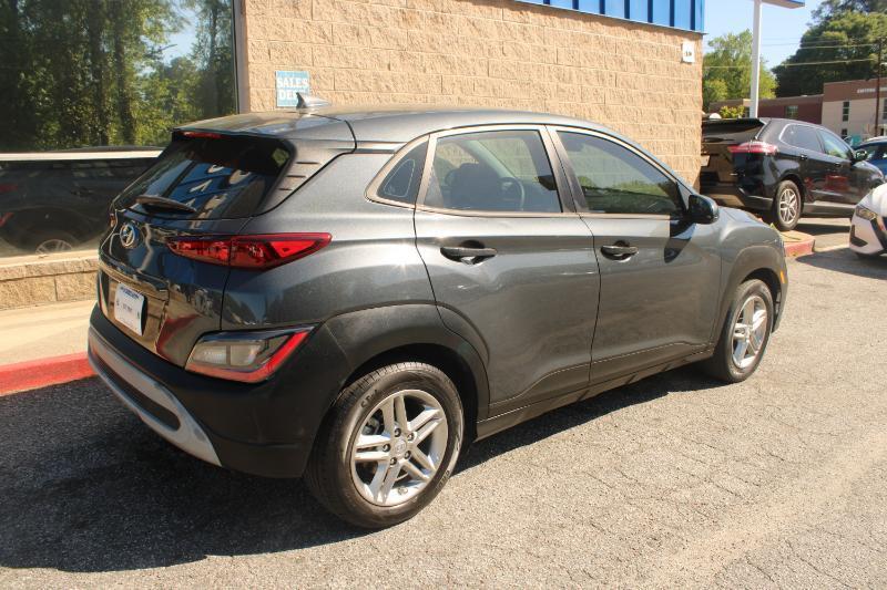 Hyundai Kona SE Auto FWD 2022