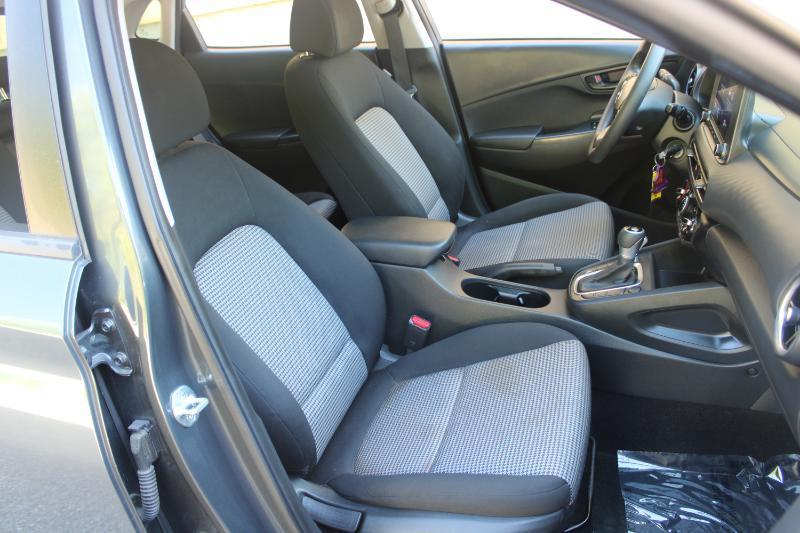 Hyundai Kona SE Auto FWD 2022