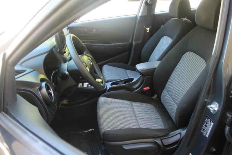 Hyundai Kona SE Auto FWD 2022