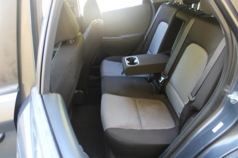 Hyundai Kona SE Auto FWD 2022