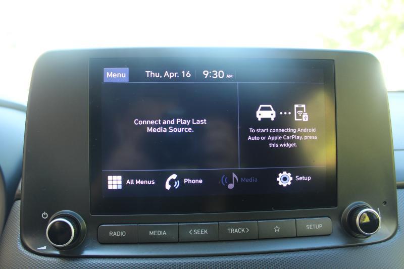 Hyundai Kona SE Auto FWD 2022