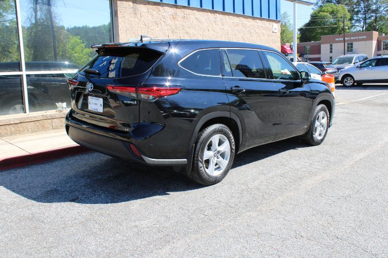 Toyota Highlander Hybrid LE AWD (Natl) 2022