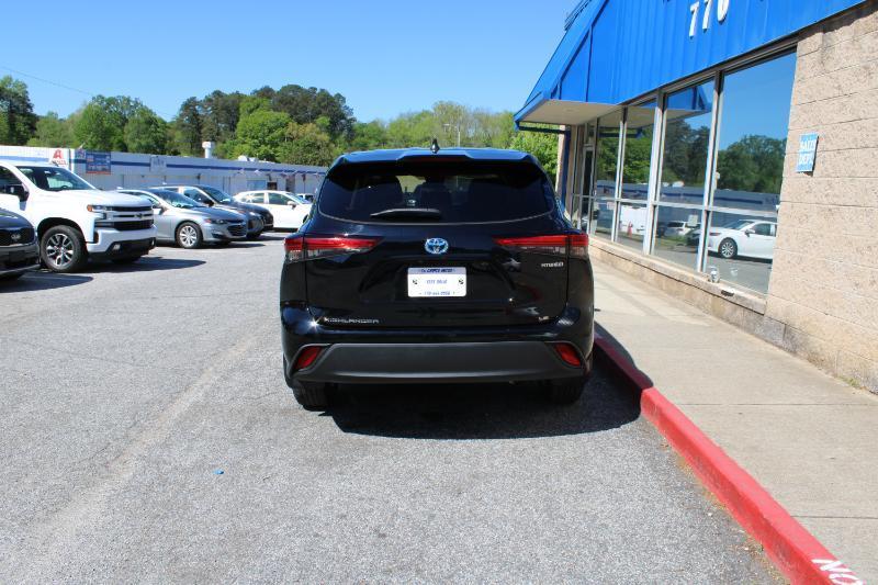 Toyota Highlander Hybrid LE AWD (Natl) 2022