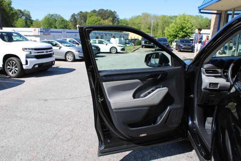 Toyota Highlander Hybrid LE AWD (Natl) 2022