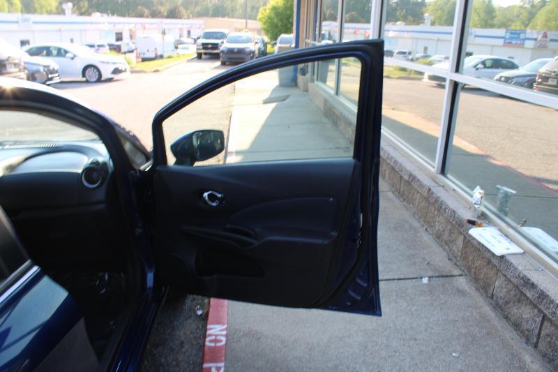 Nissan Versa Note SV CVT 2019