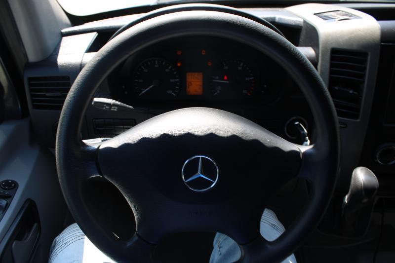 Mercedes-Benz Sprinter Vans 2500 144" 2012