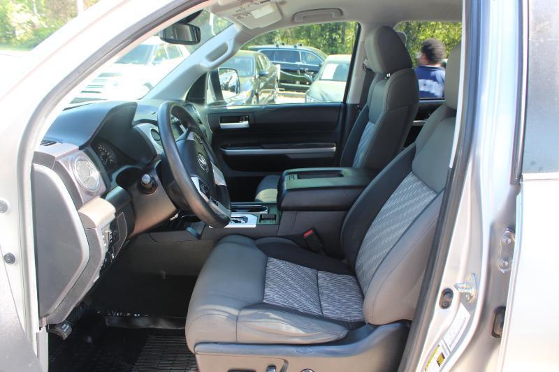Toyota Tundra 2WD SR5 CrewMax 5.5' Bed 5.7L (Natl) 2020