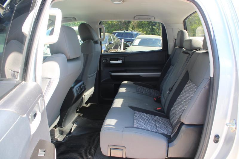 Toyota Tundra 2WD SR5 CrewMax 5.5' Bed 5.7L (Natl) 2020