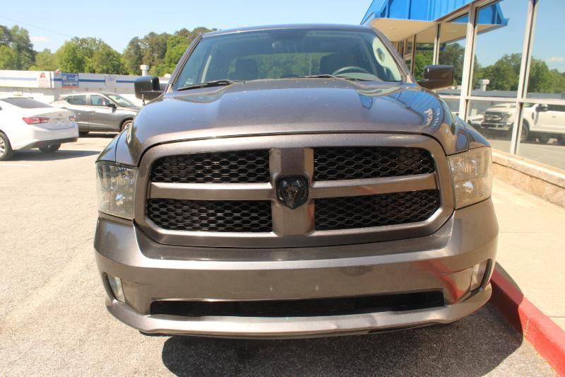 RAM 1500 Express 4x2 Crew Cab 5'7" Box 2018