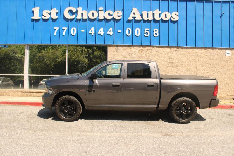 RAM 1500 Express 4x2 Crew Cab 5'7" Box 2018