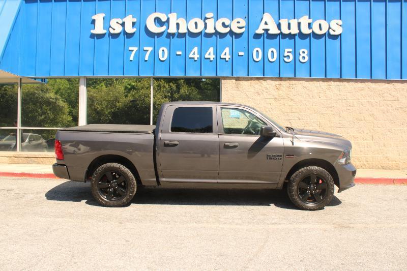 RAM 1500 Express 4x2 Crew Cab 5'7" Box 2018