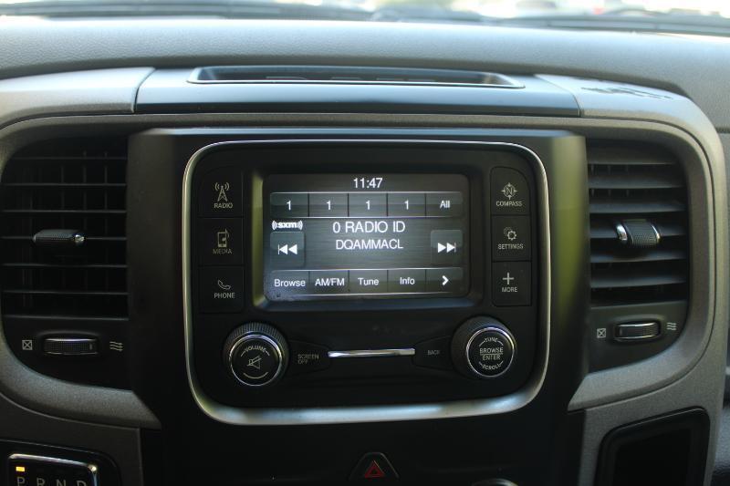 RAM 1500 Express 4x2 Crew Cab 5'7" Box 2018