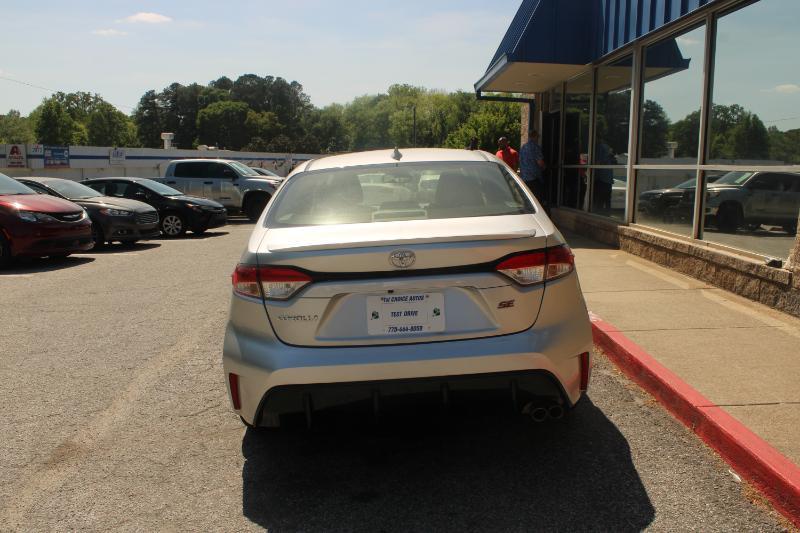 Toyota Corolla SE CVT (Natl) 2024