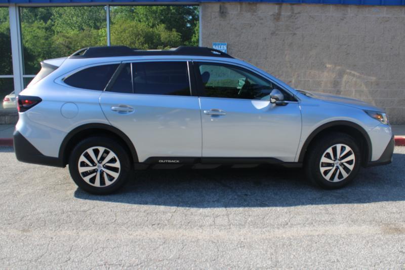 Subaru Outback Premium CVT 2022