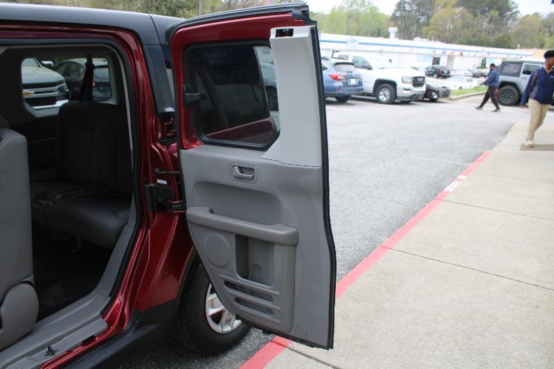 Honda Element 2WD 5dr Auto LX 2010