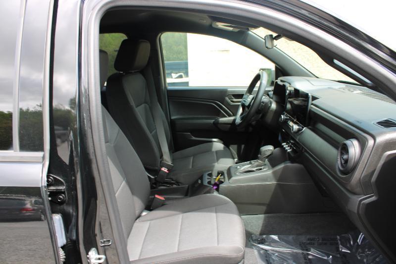 Chevrolet Colorado 2WD Crew Cab WT 2023