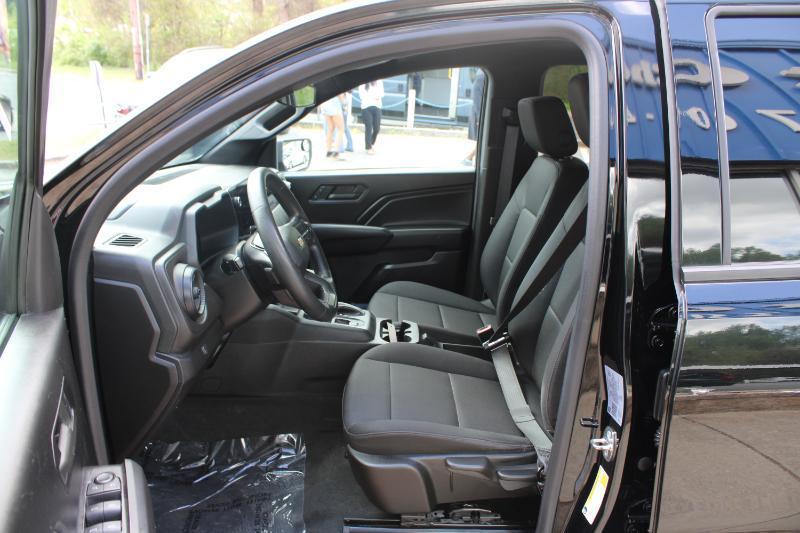 Chevrolet Colorado 2WD Crew Cab WT 2023