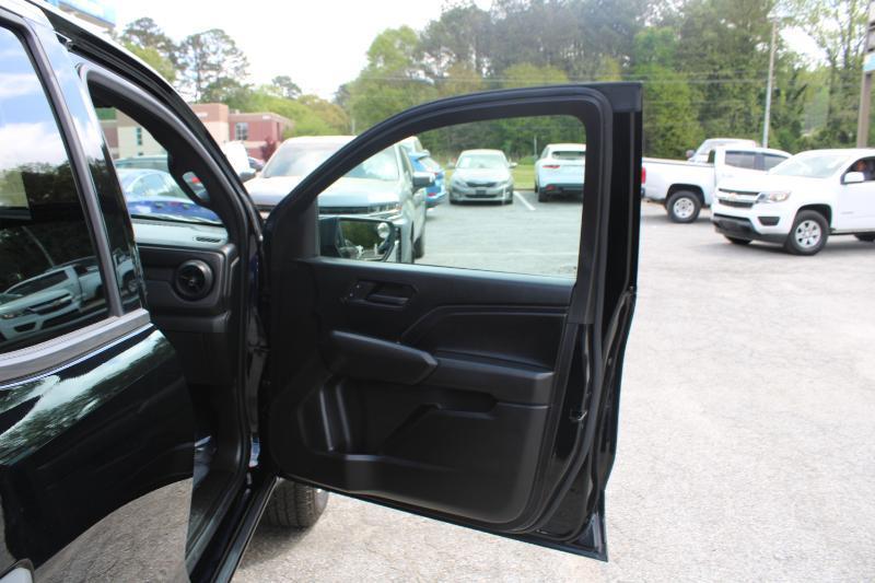 Chevrolet Colorado 2WD Crew Cab WT 2023