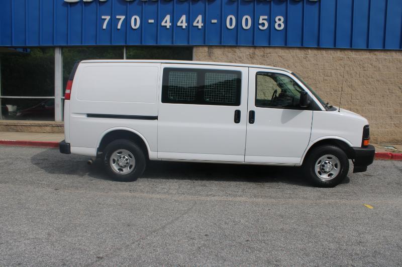 Chevrolet Express Cargo Van RWD 2500 135" 2017