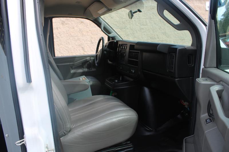 Chevrolet Express Cargo Van RWD 2500 135" 2017