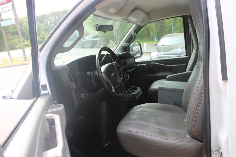 Chevrolet Express Cargo Van RWD 2500 135" 2017