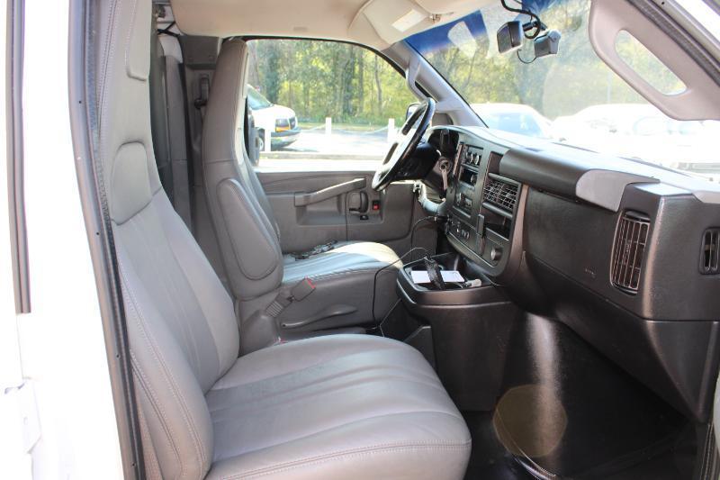 Chevrolet Express Cargo Van RWD 2500 135" 2019