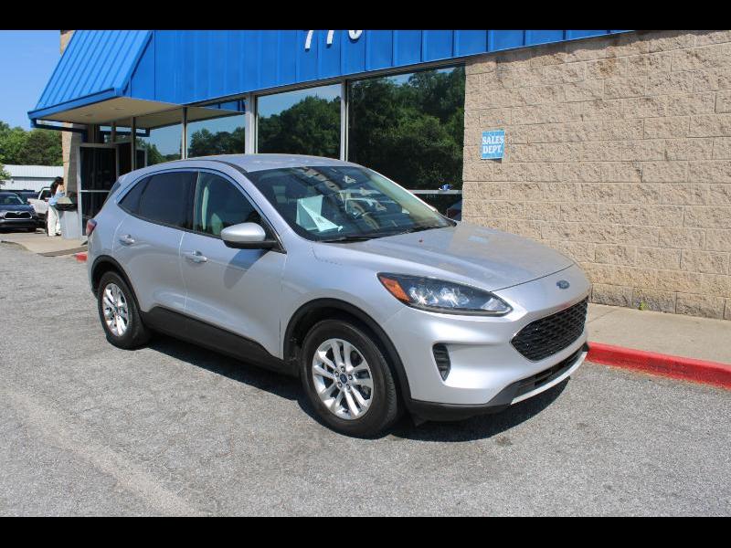 2020 Ford Escape SE