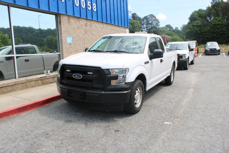 Ford F-150 XLT 2WD SuperCab 6.5' Box 2017