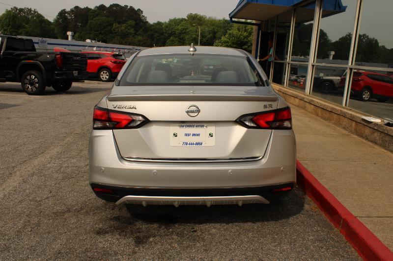 Nissan Versa SR CVT 2020