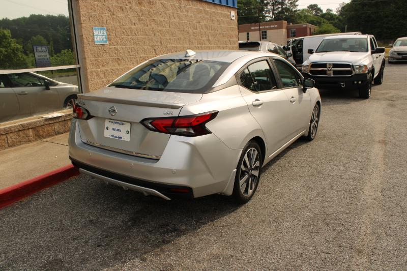 Nissan Versa SR CVT 2020