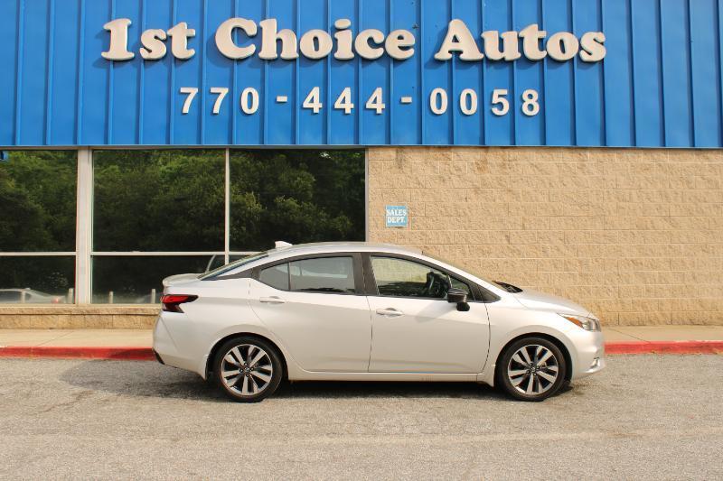 Nissan Versa SR CVT 2020