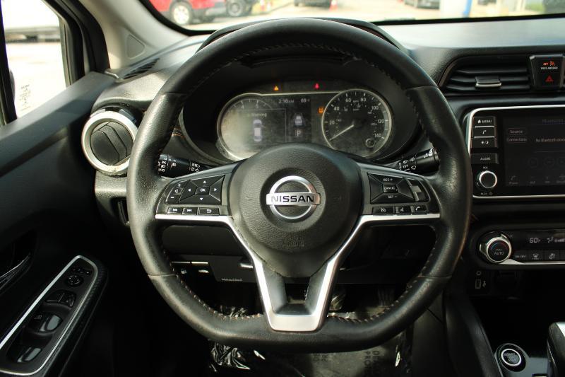 Nissan Versa SR CVT 2020