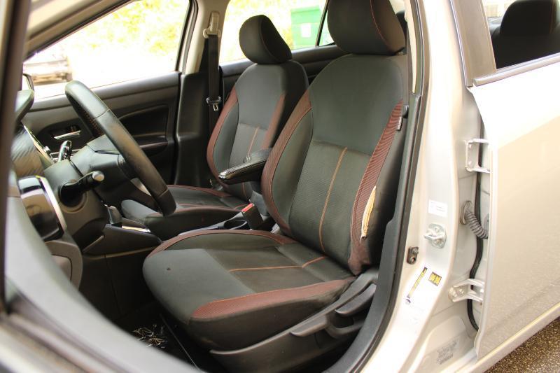 Nissan Versa SR CVT 2020