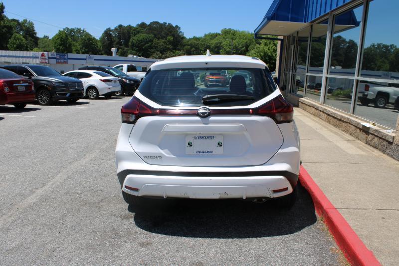 Nissan Kicks S FWD 2023