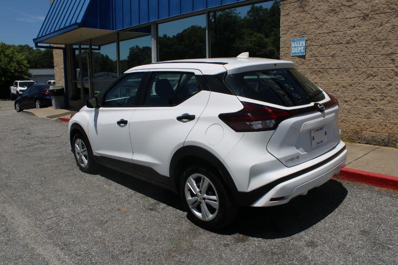 Nissan Kicks S FWD 2023