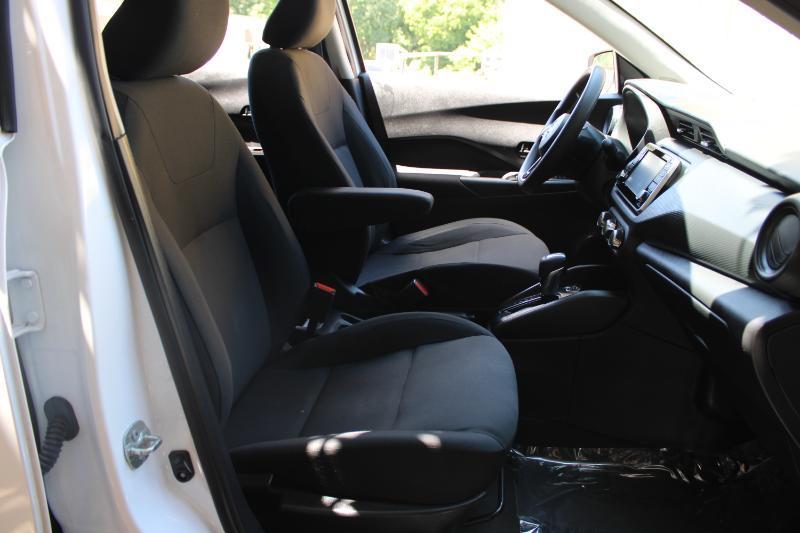 Nissan Kicks S FWD 2023
