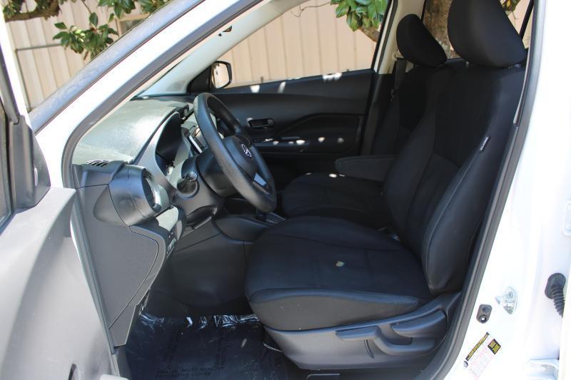 Nissan Kicks S FWD 2023
