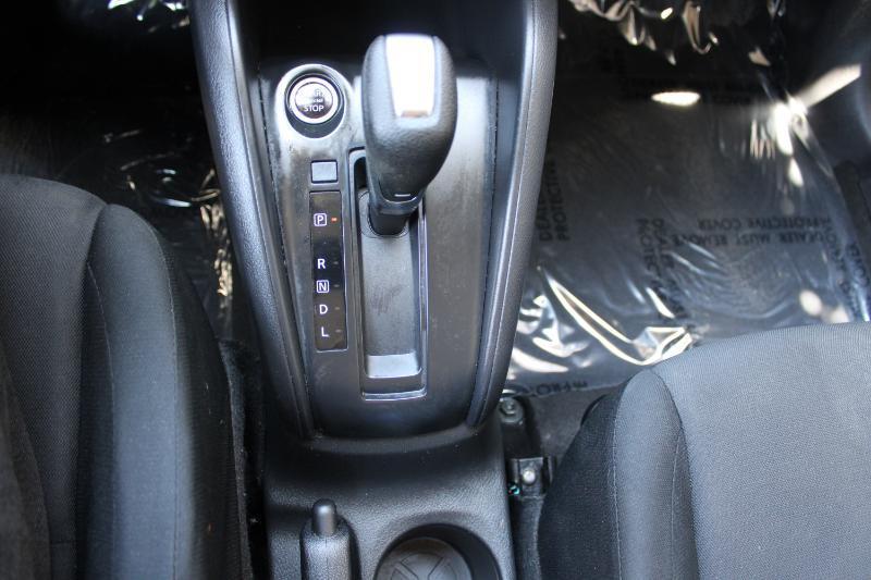 Nissan Kicks S FWD 2023