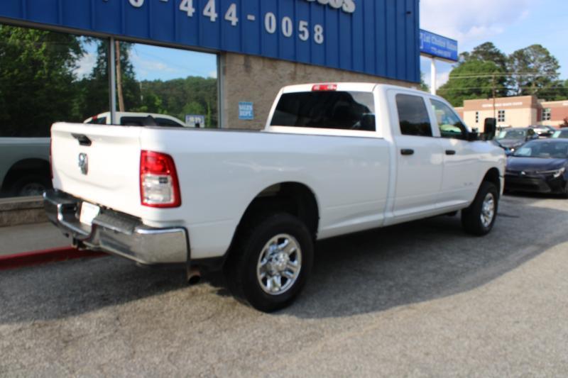 RAM 2500 Tradesman 4x4 Crew Cab 8' Box 2021