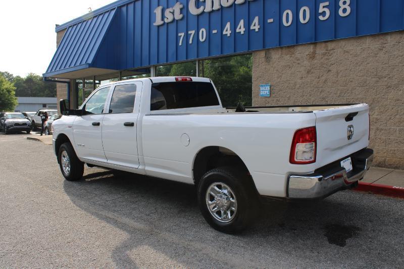 RAM 2500 Tradesman 4x4 Crew Cab 8' Box 2021