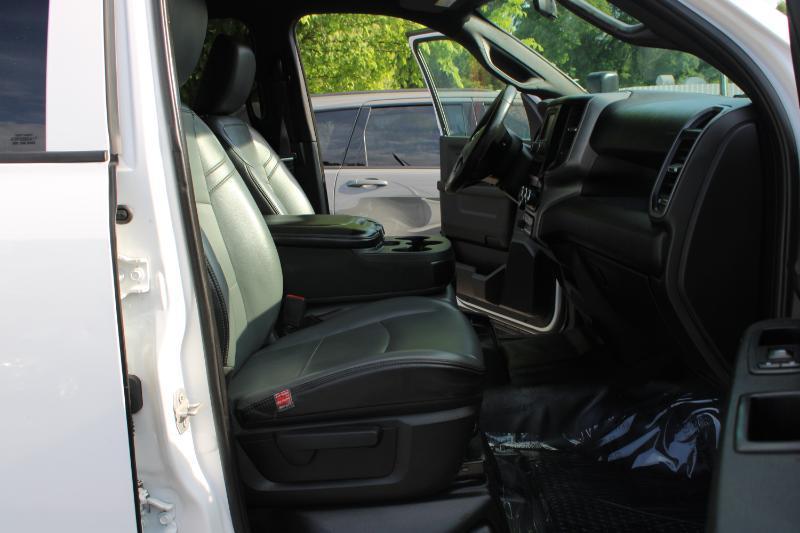 RAM 2500 Tradesman 4x4 Crew Cab 8' Box 2021