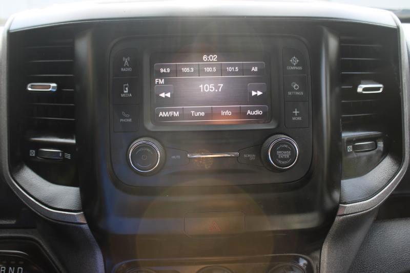 RAM 2500 Tradesman 4x4 Crew Cab 8' Box 2021