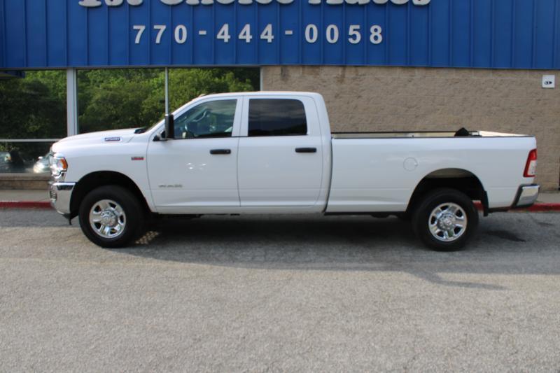 RAM 2500 Tradesman 4x4 Crew Cab 8' Box 2021